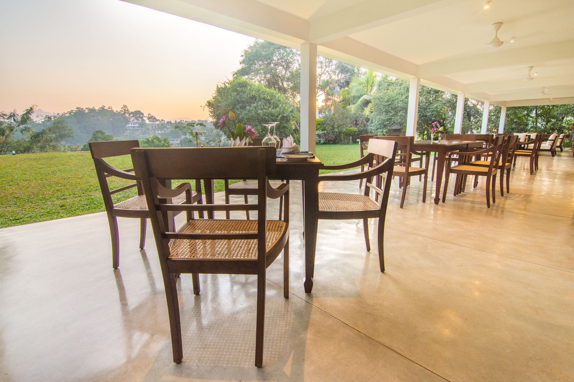 Kings Pavilion Luxury Hotel Kandy Zewnętrze zdjęcie
